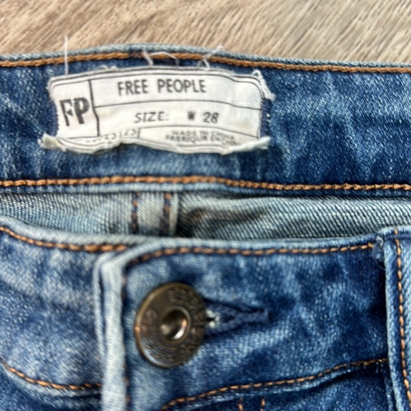Free People split seam jeans with frayed hem - Picture 2 of 6
